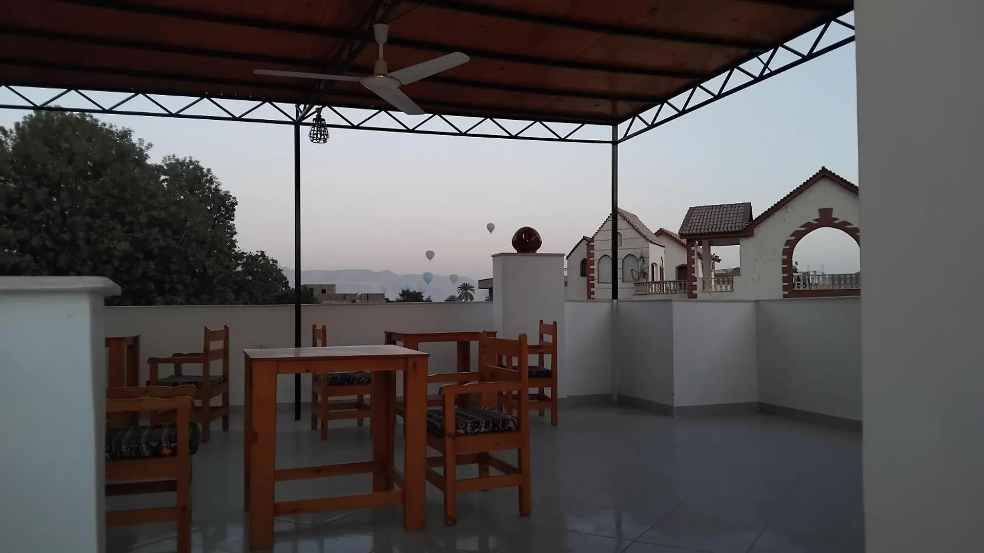 Pharaohs Guest House Luxor