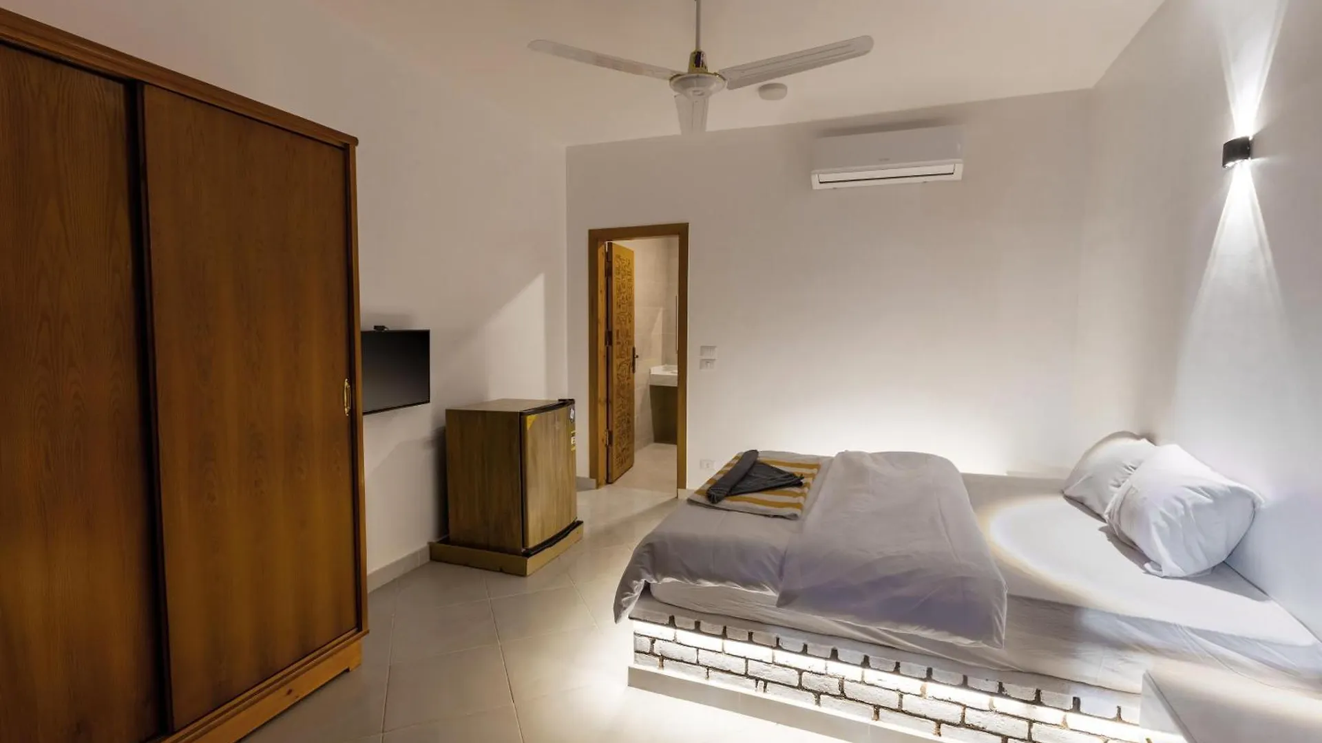 Pharaohs Guest House Luxor Egypt